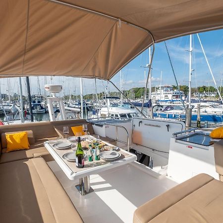 2Br Heated Yacht, Lymington Centre, Beautiful View Hotel Exterior foto