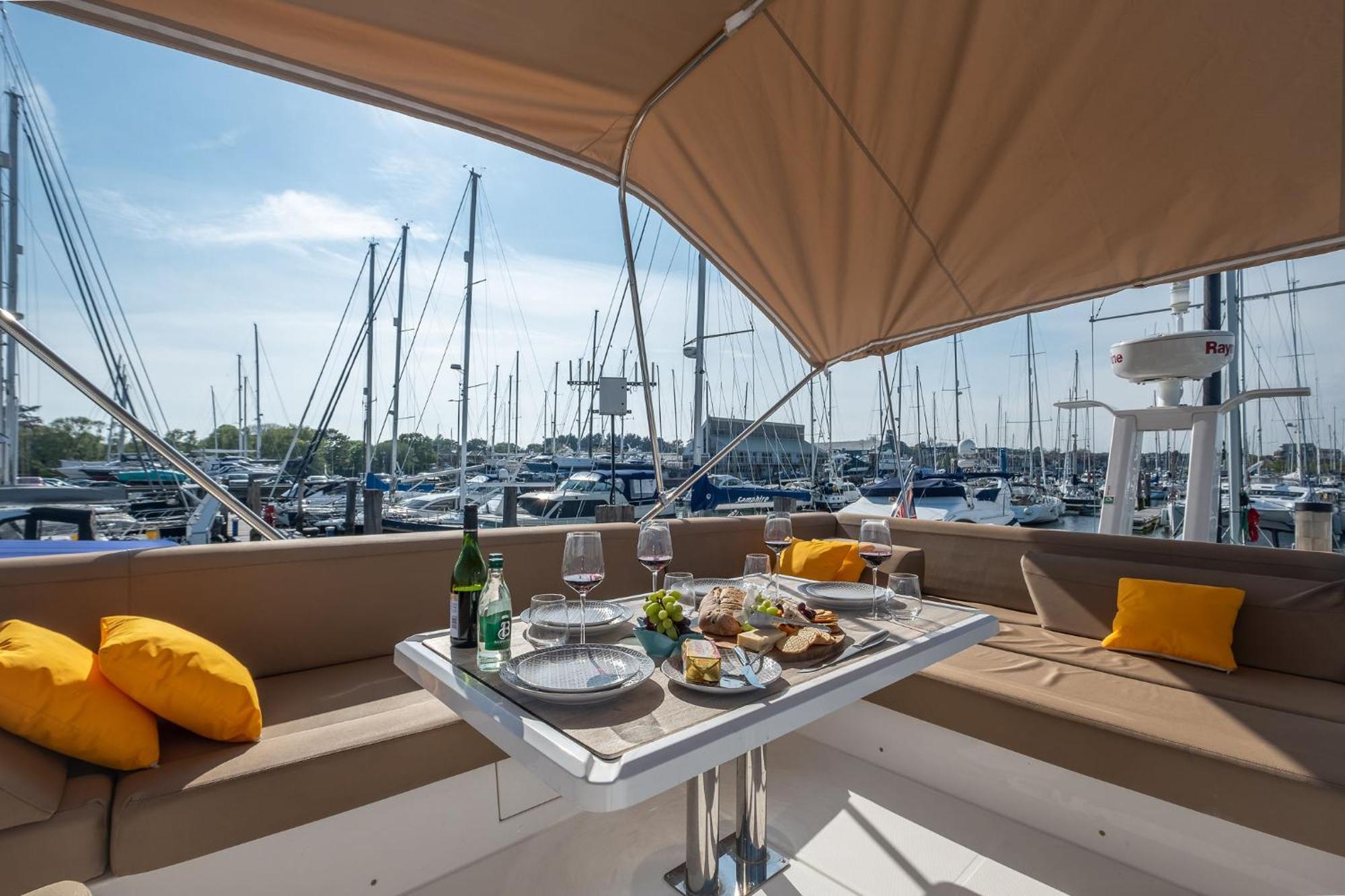 2Br Heated Yacht, Lymington Centre, Beautiful View Hotel Exterior foto